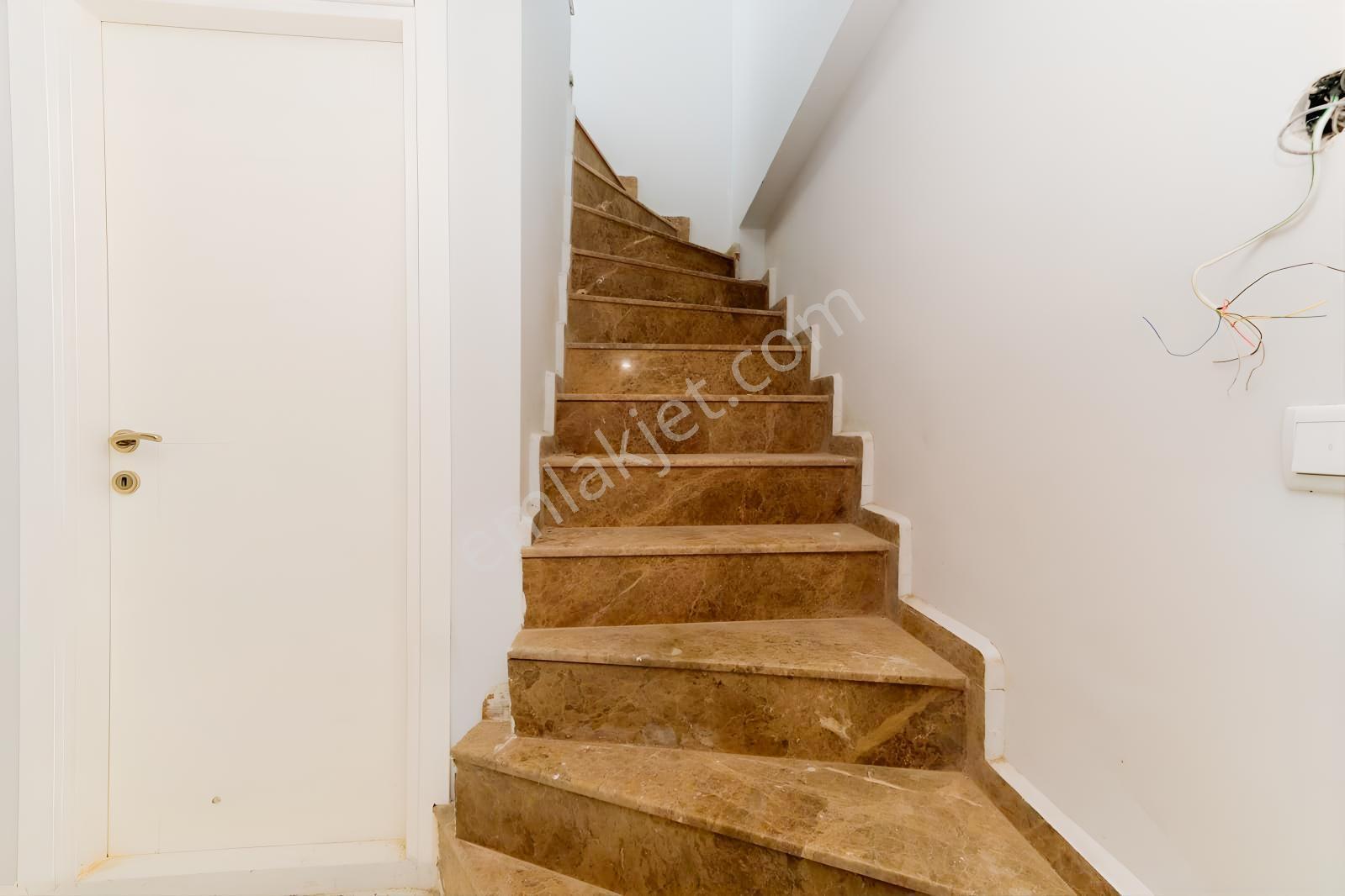 Akçalarda 150 M² Net Kullanımlı Satılık 3+1 Dublex Daire - Görsel 6