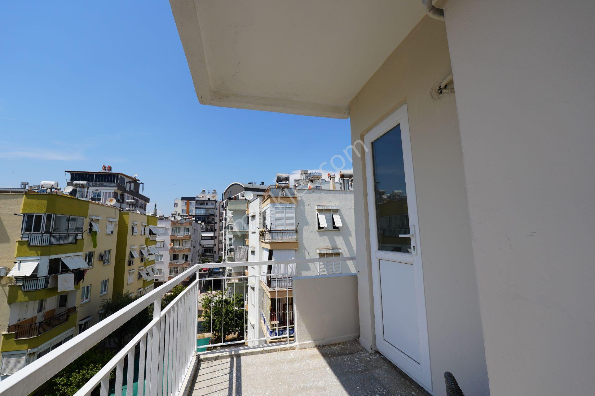 Güvenlik Mahallesinde Bahçe Manzaralı Satılık Daire - Görsel 30