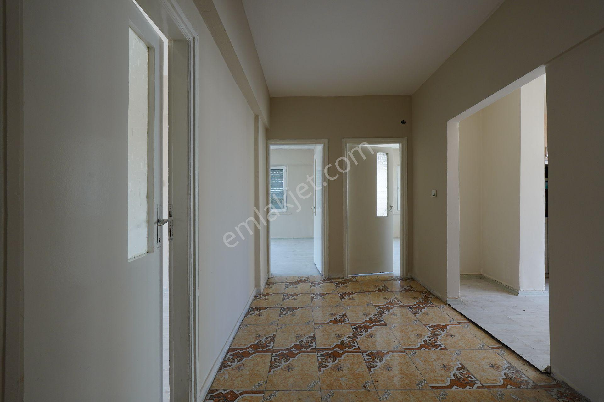 Güvenlik Mahallesinde Bahçe Manzaralı Satılık Daire - Görsel 10