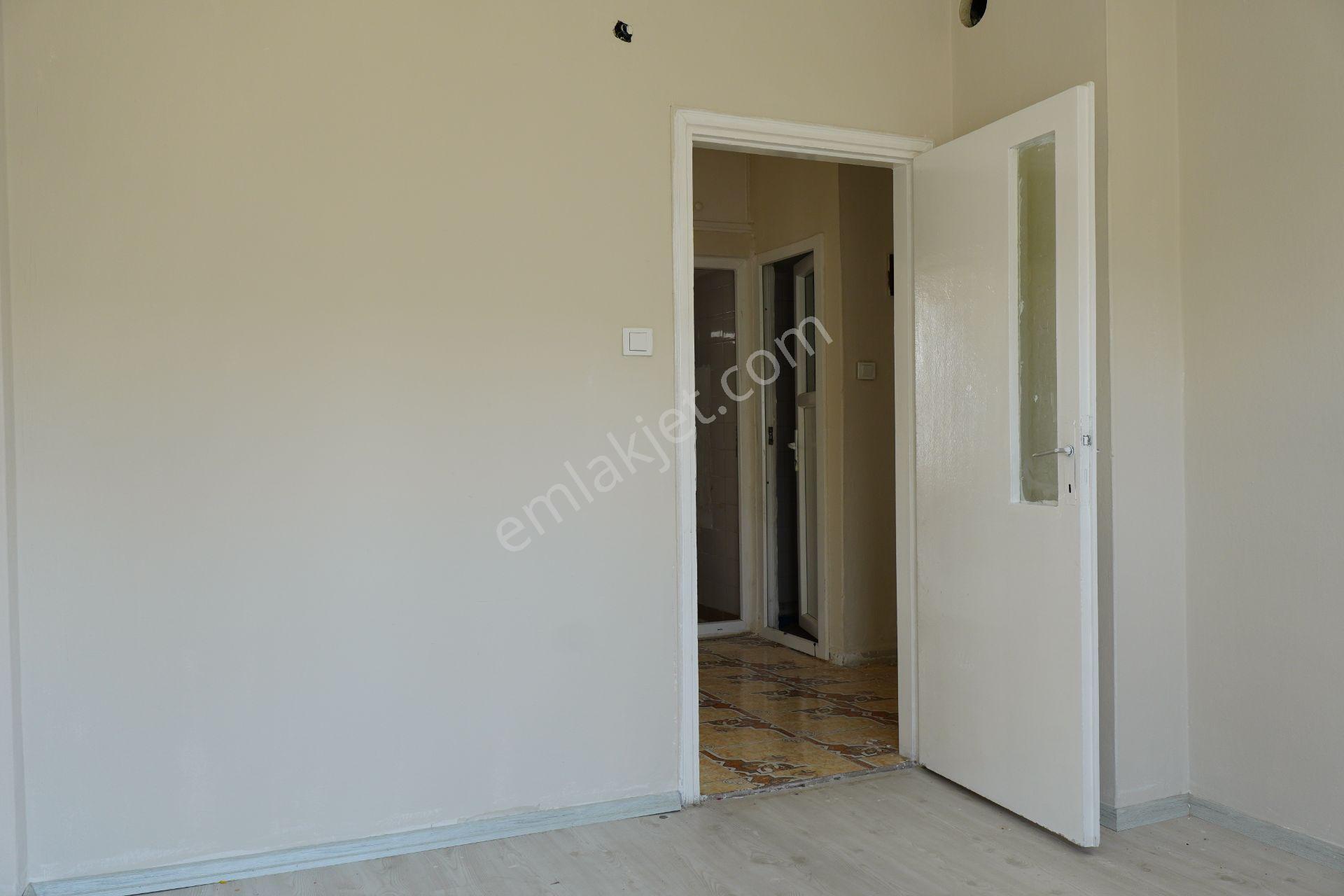 Güvenlik Mahallesinde Bahçe Manzaralı Satılık Daire - Görsel 17