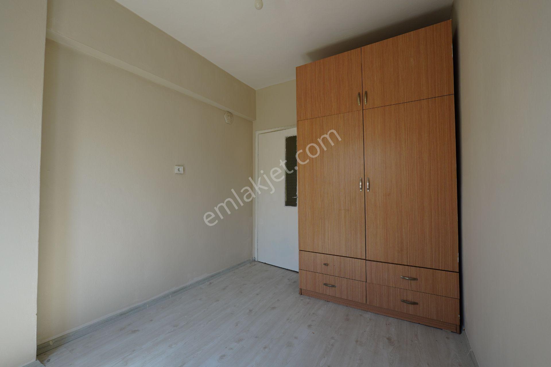 Güvenlik Mahallesinde Bahçe Manzaralı Satılık Daire - Görsel 16
