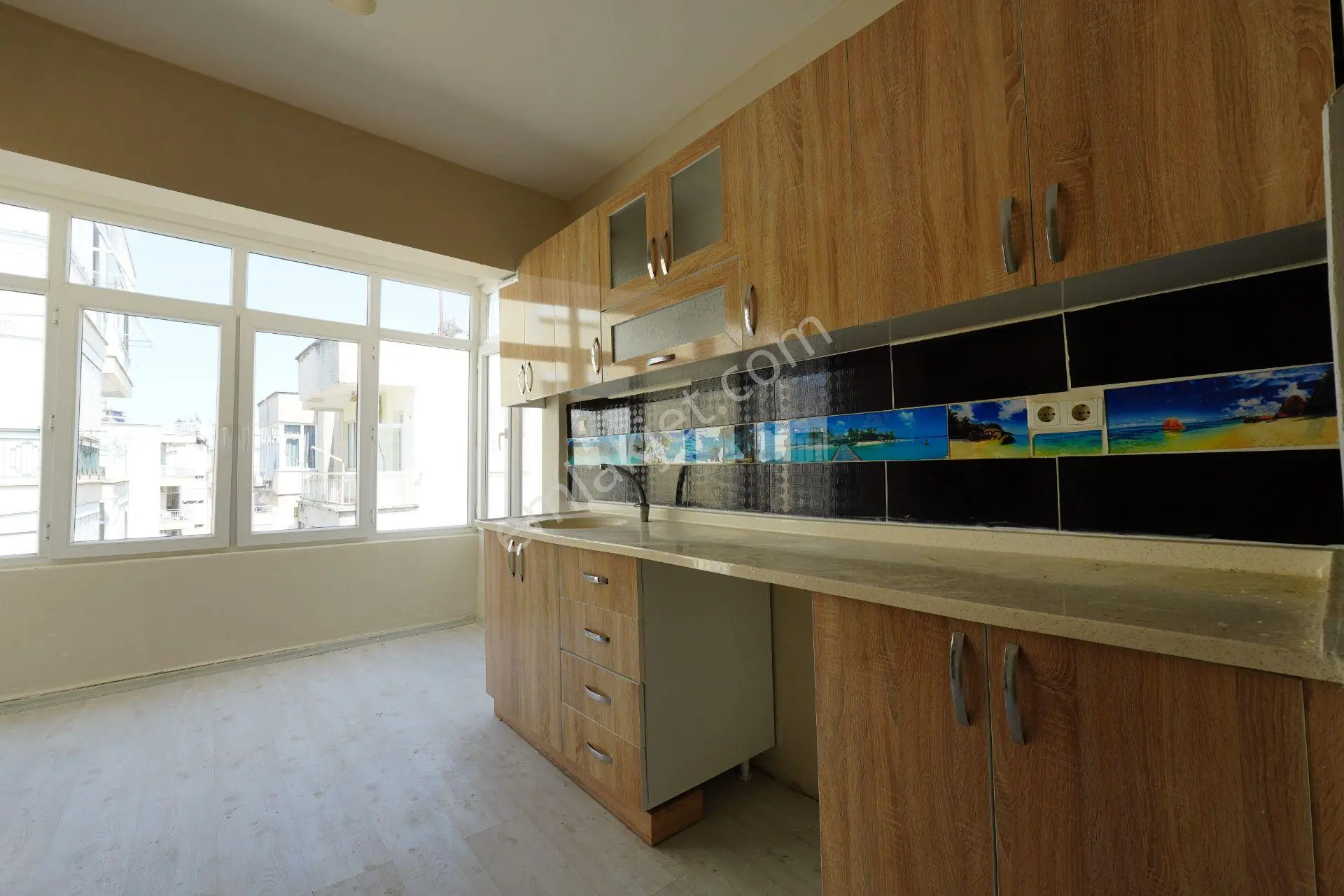 Güvenlik Mahallesinde Bahçe Manzaralı Satılık Daire - Görsel 3