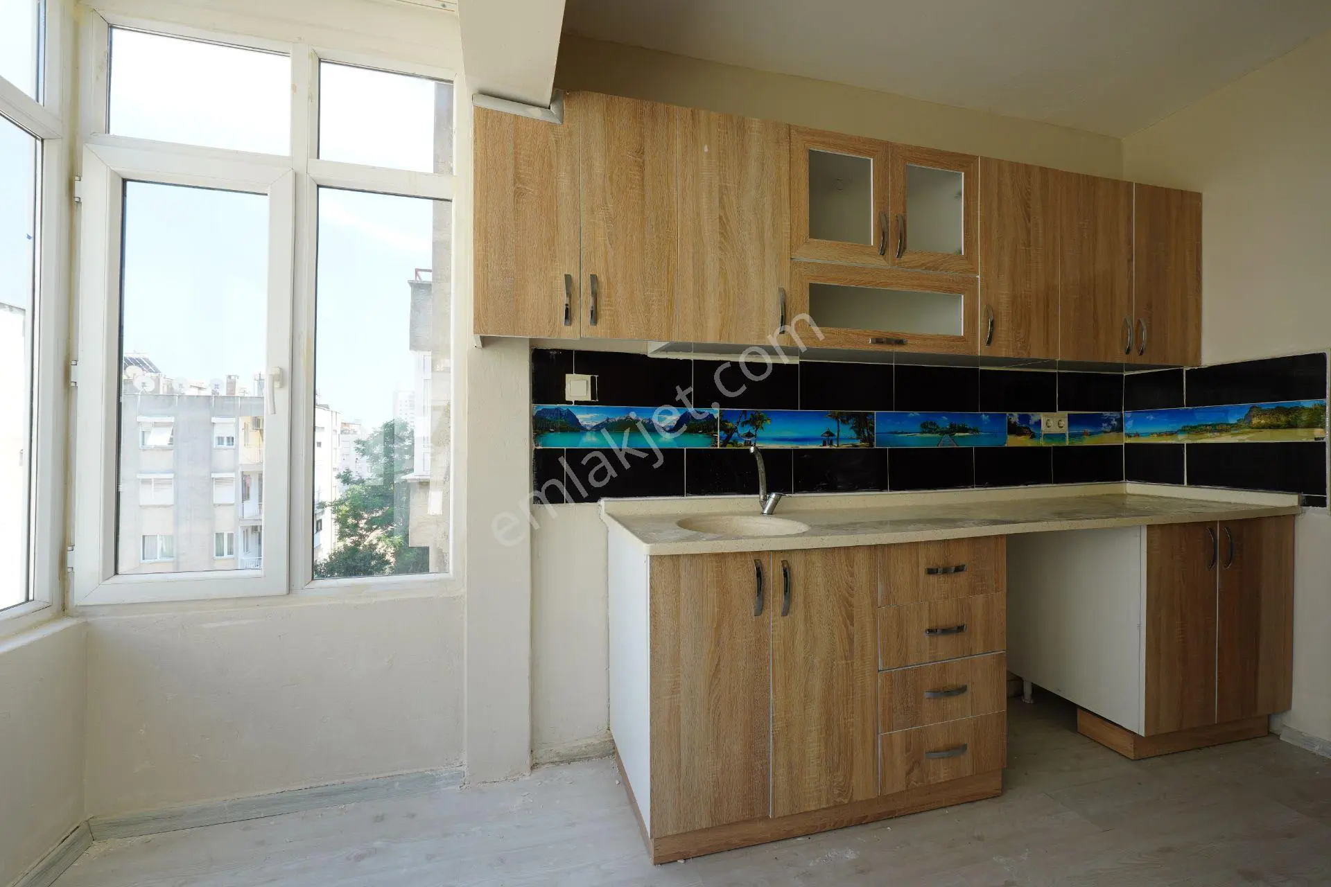 Güvenlik Mahallesinde Bahçe Manzaralı Satılık Daire - Görsel 4