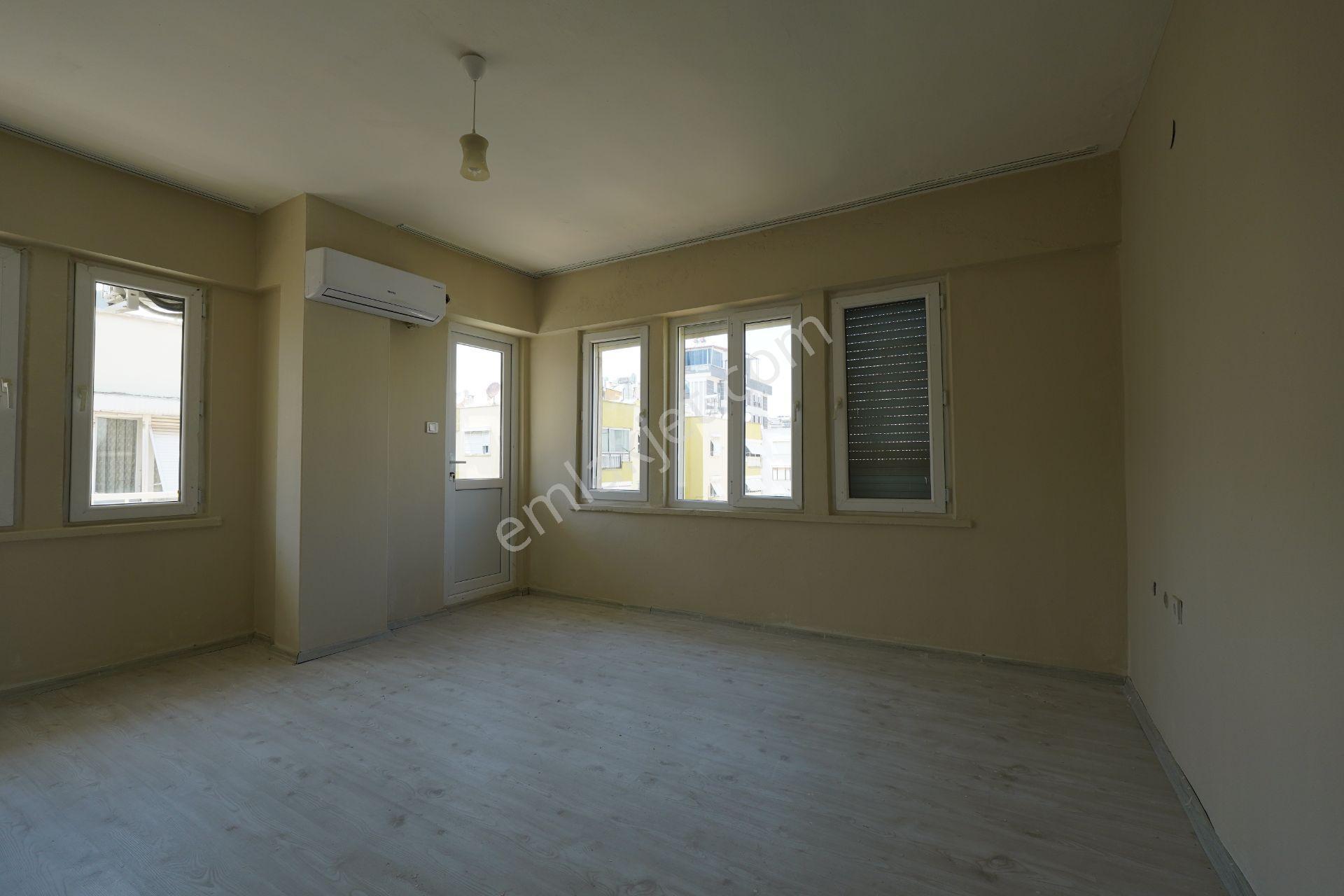 Güvenlik Mahallesinde Bahçe Manzaralı Satılık Daire - Görsel 24