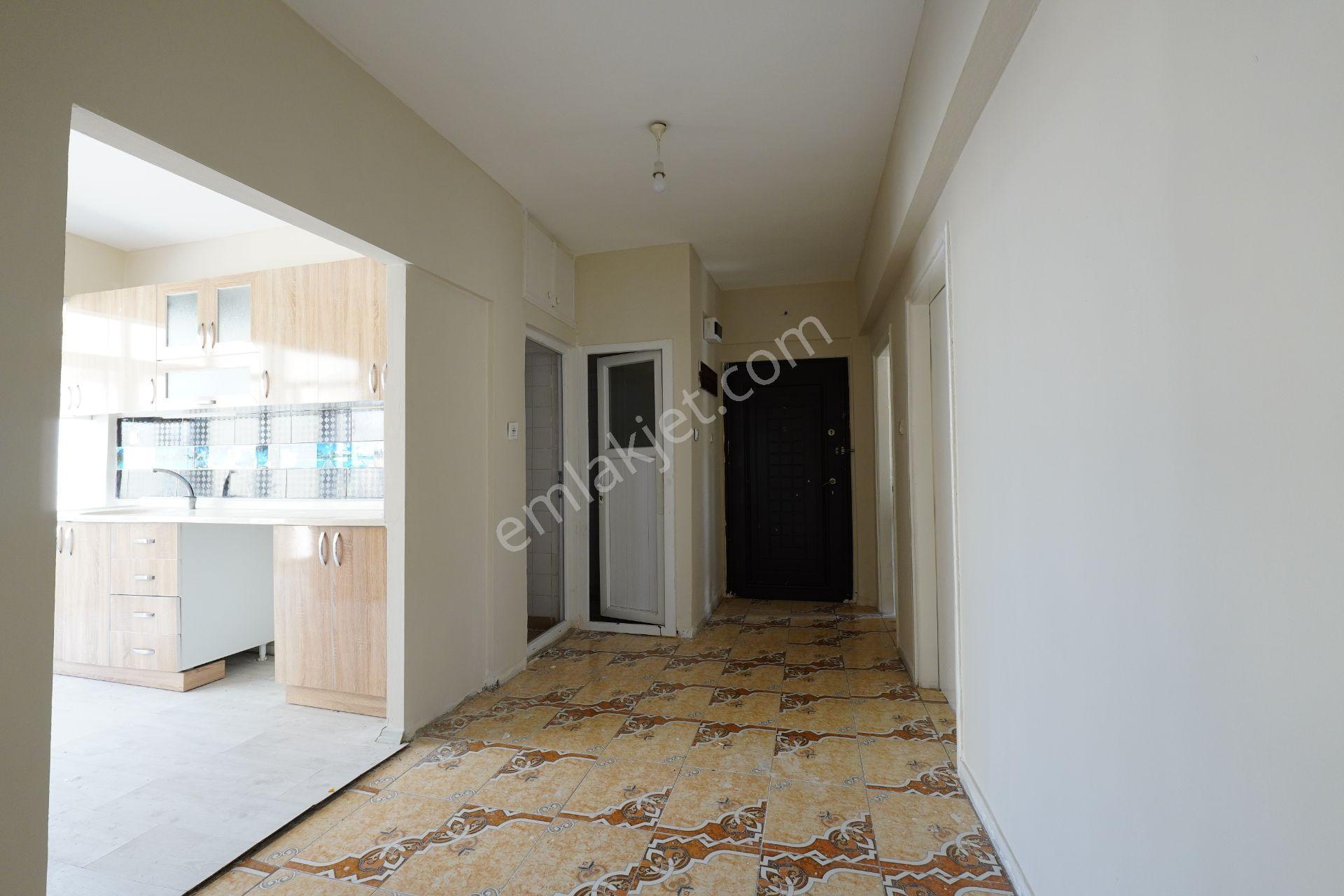 Güvenlik Mahallesinde Bahçe Manzaralı Satılık Daire - Görsel 11