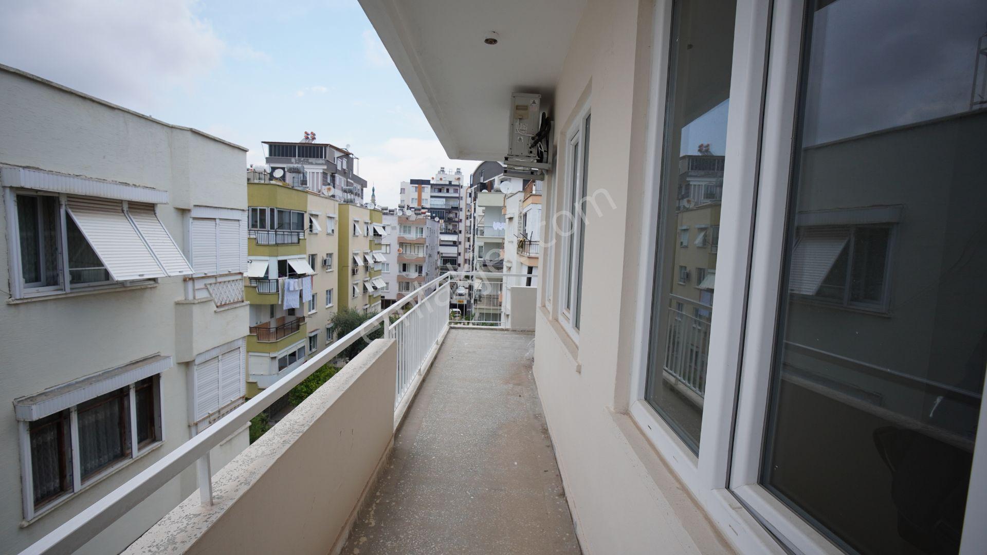 Güvenlik Mahallesinde Bahçe Manzaralı Satılık Daire - Görsel 31
