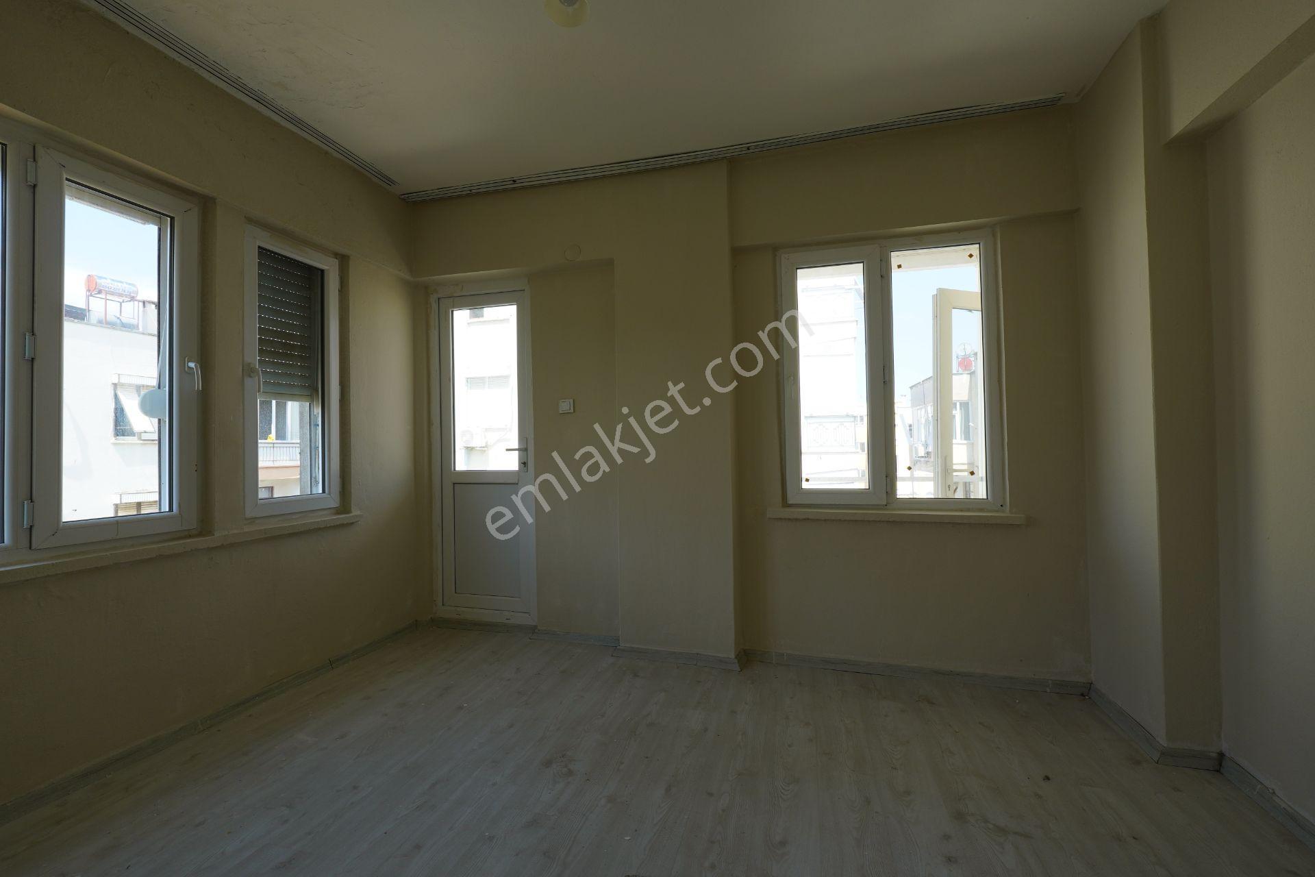 Güvenlik Mahallesinde Bahçe Manzaralı Satılık Daire - Görsel 29
