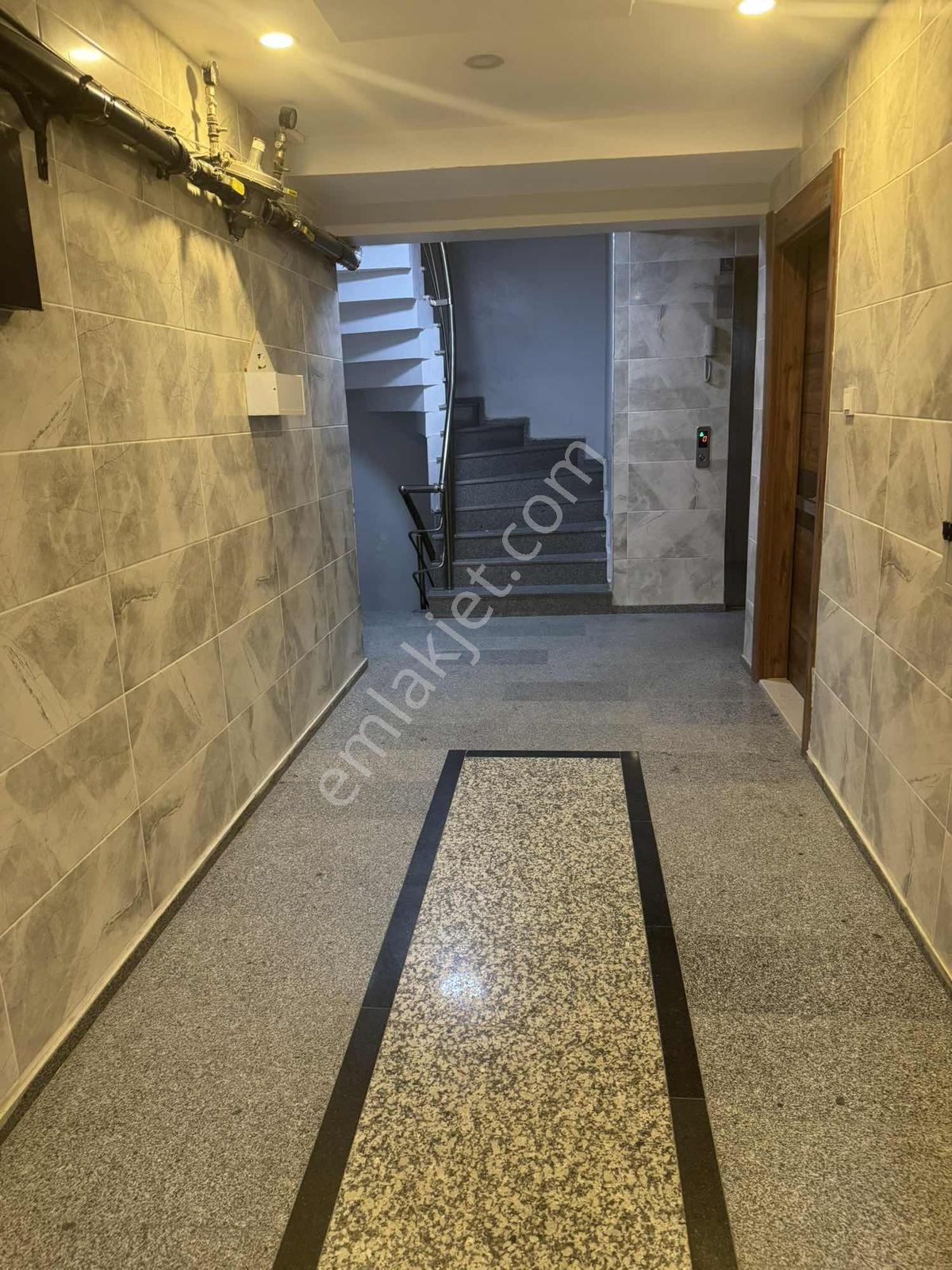 Bahçelievlerde Toplu Satış Fırsatı 2 Tapu,3 Daire,yüksek Yatırım - Görsel 2