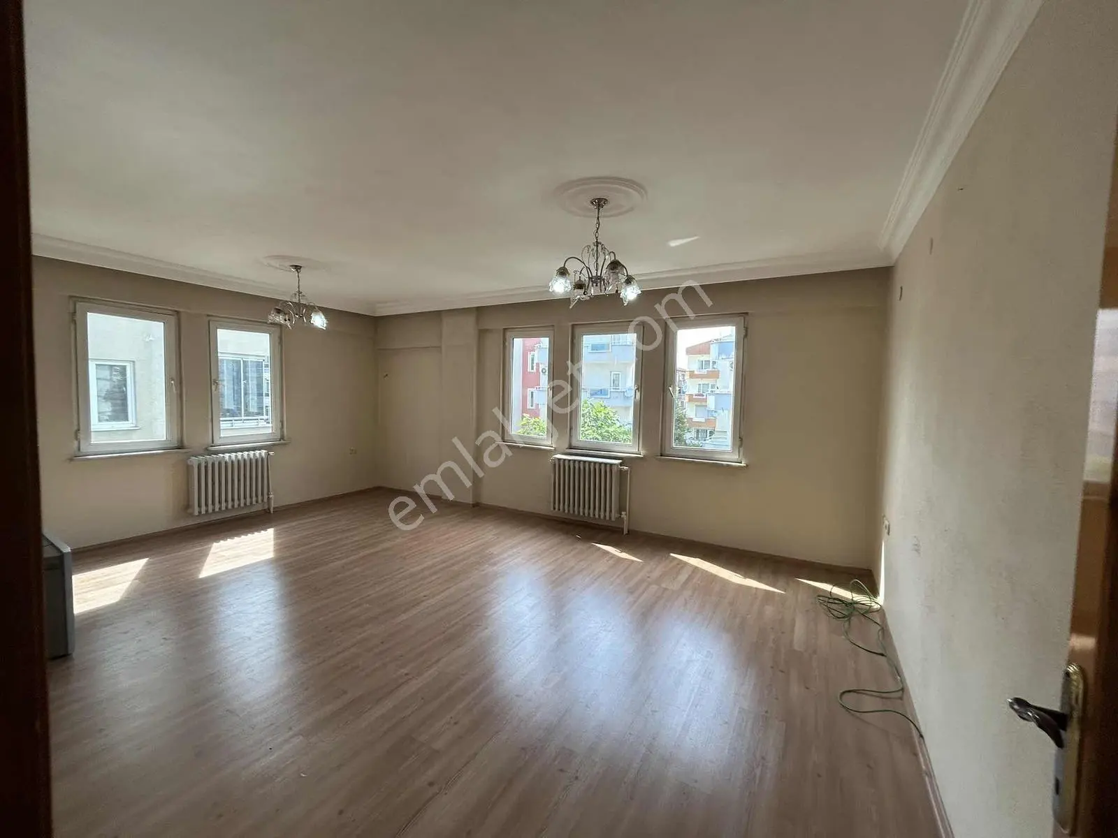 Balıkesir Bahçelievler Mah.savaştepe Cad.kiralık 2+1 Daire - Görsel 4
