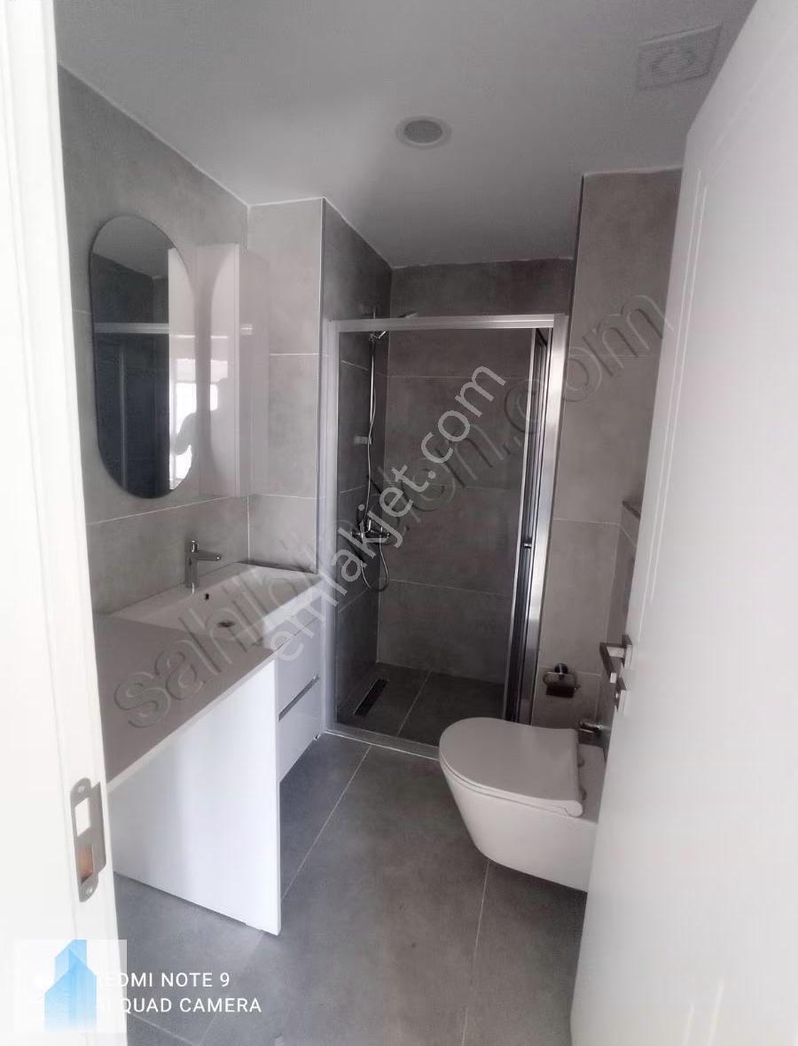 Zeytinburnu Mega Garden'da Satılık 2+1 Daire Harika Manzaralı - Görsel 16