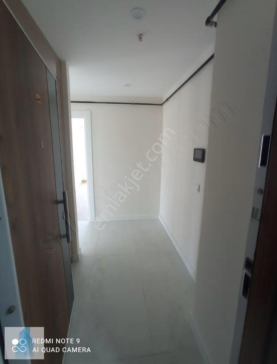 Zeytinburnu Mega Garden'da Satılık 2+1 Daire Harika Manzaralı - Görsel 12