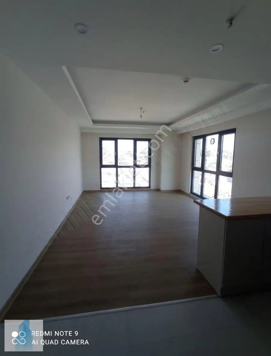 Zeytinburnu Mega Garden'da Satılık 2+1 Daire Harika Manzaralı