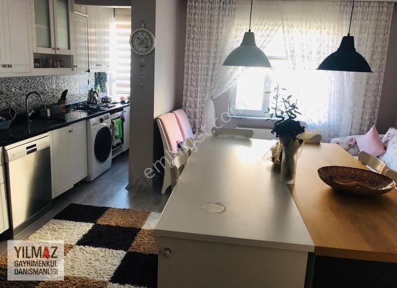Yılmaz Gayrimenklden Köşk Caddesinde 215 M2 Dublex Daire