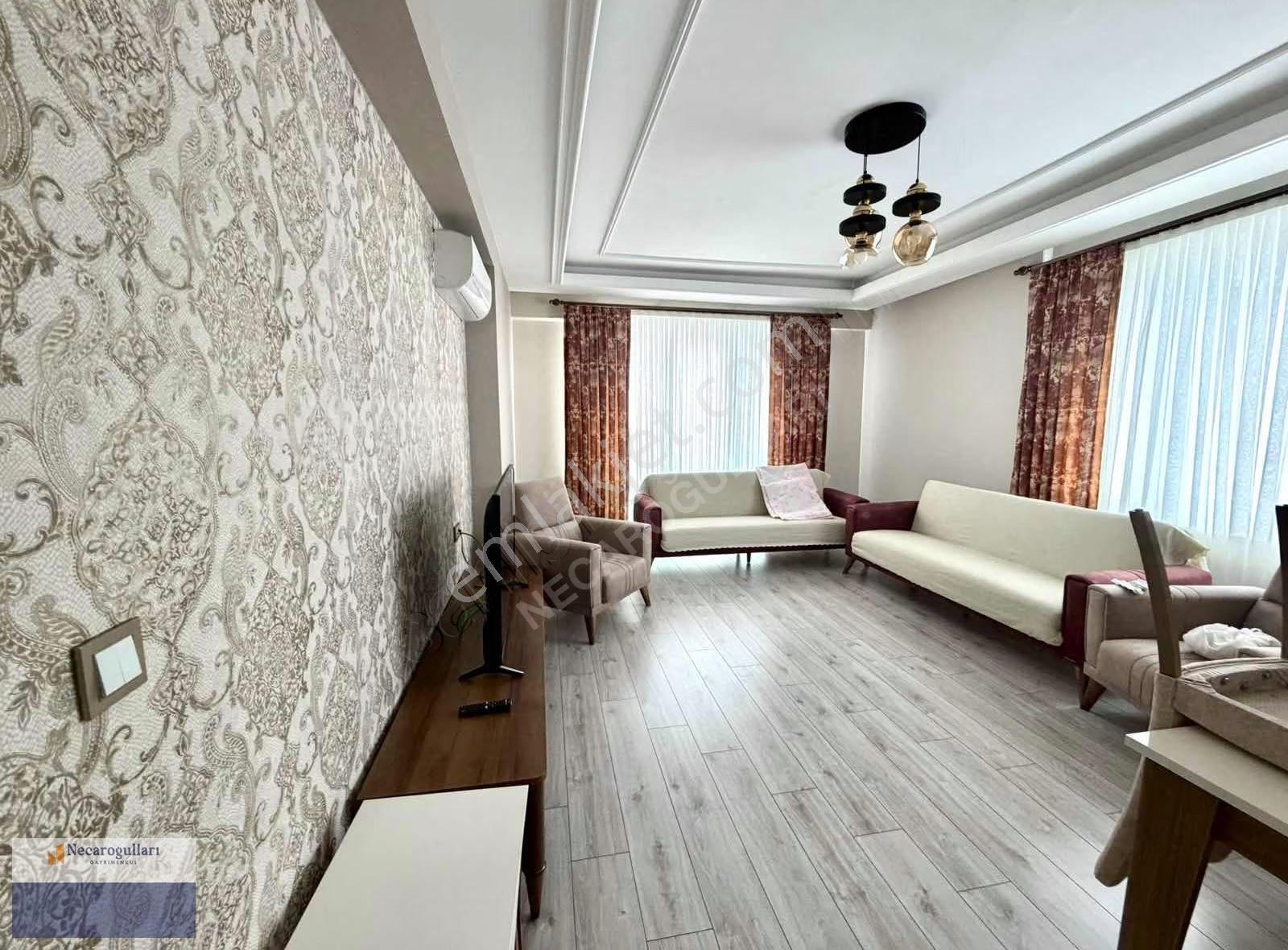 Necaroğullarından Mastfıroş Caddesi Üzeri 3,5+1 Lüks Daire - Görsel 2