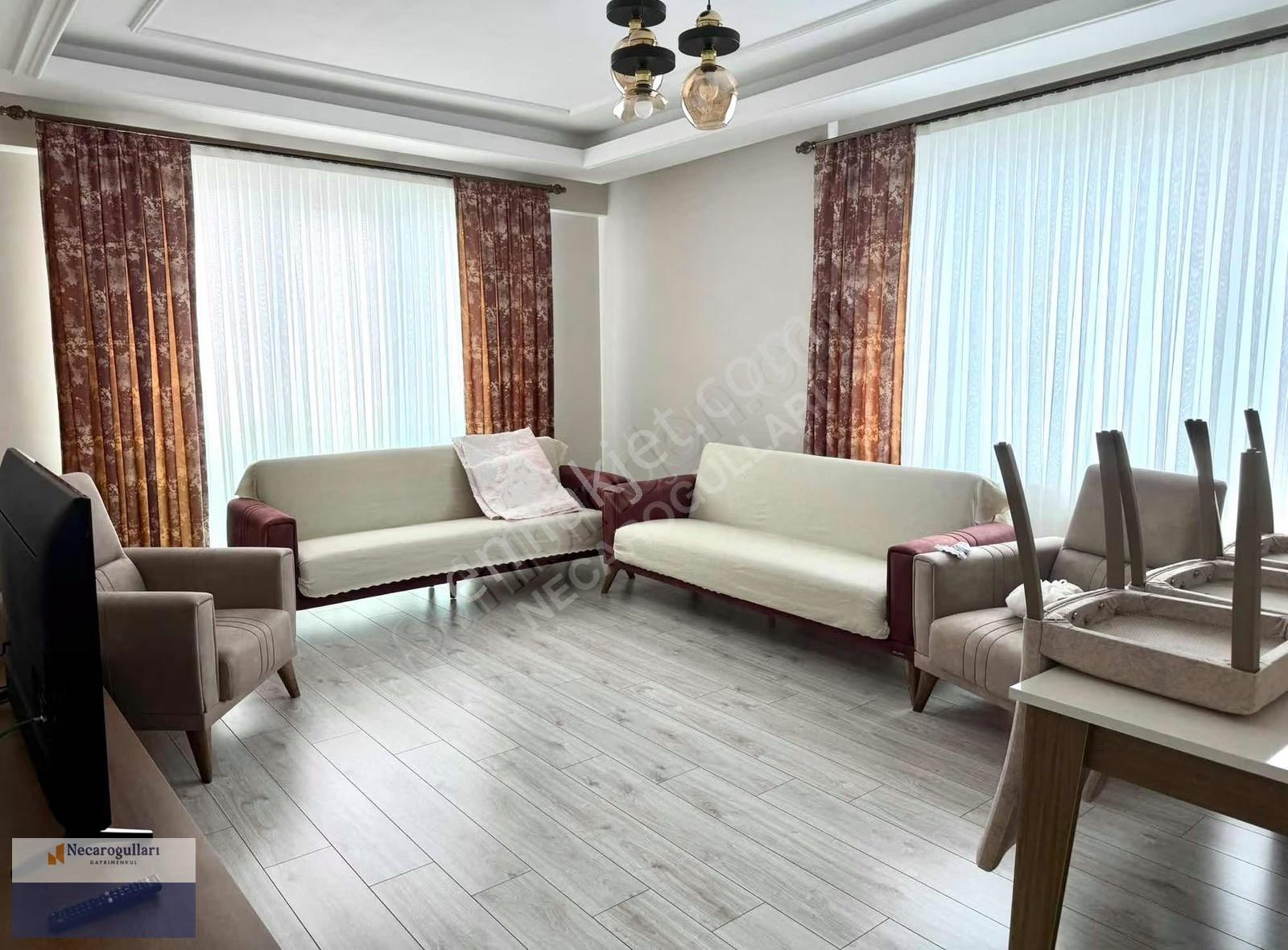 Necaroğullarından Mastfıroş Caddesi Üzeri 3,5+1 Lüks Daire - Görsel 3