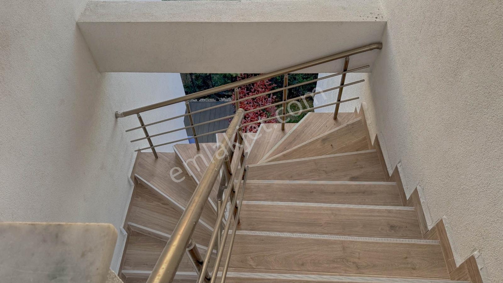 Remax Advantage Arzu Aksaray Karaağaç'ta Kıralık Teraslı Daire - Görsel 4