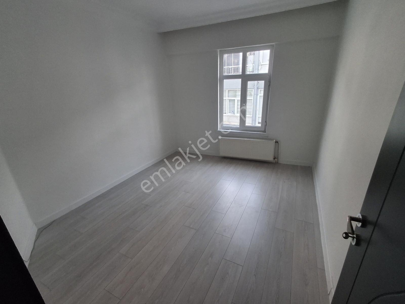 Ufuktepe Cadde Üzeri Yapılı 3+1 Kiralık Arakat Daire - Görsel 6