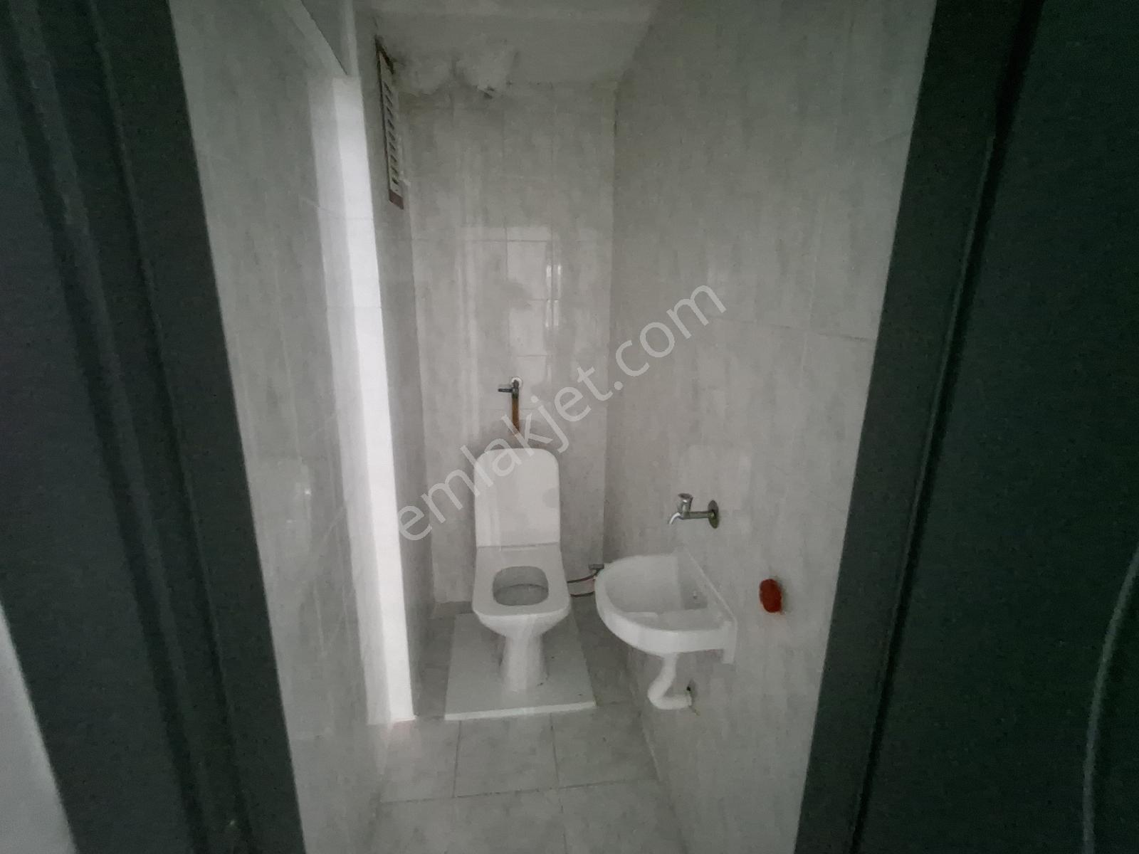 Ufuktepe Cadde Üzeri Yapılı 3+1 Kiralık Arakat Daire - Görsel 13