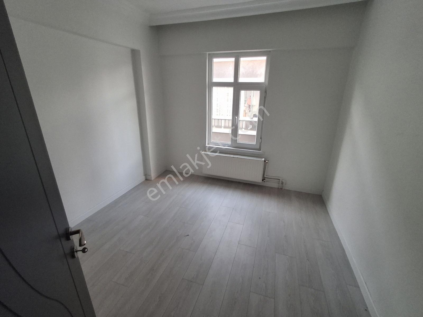 Ufuktepe Cadde Üzeri Yapılı 3+1 Kiralık Arakat Daire - Görsel 10