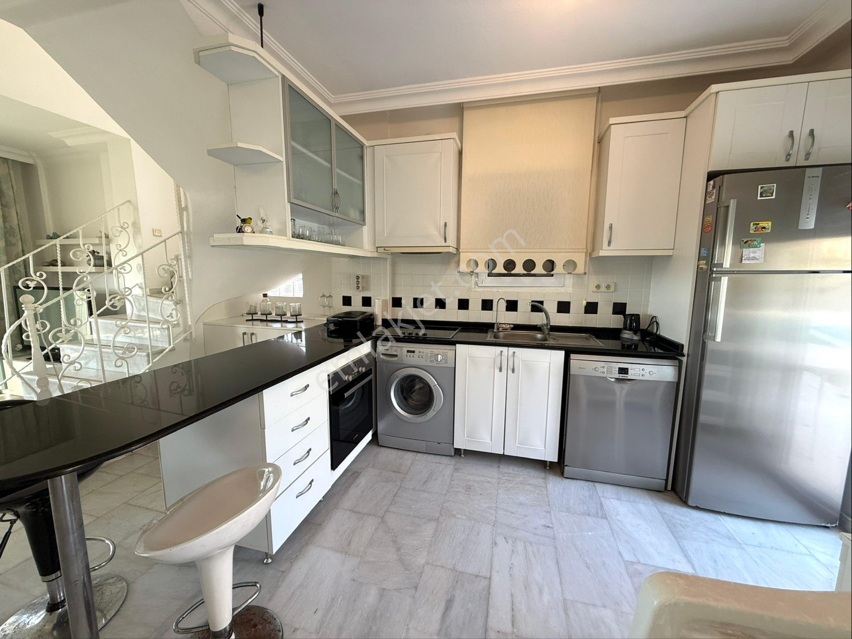 Şifne’de Havuzlu Sitede Deniz Manzaralı Ve Bahçeli 3+1 Eşyalı Müstakil Villa - Görsel 11