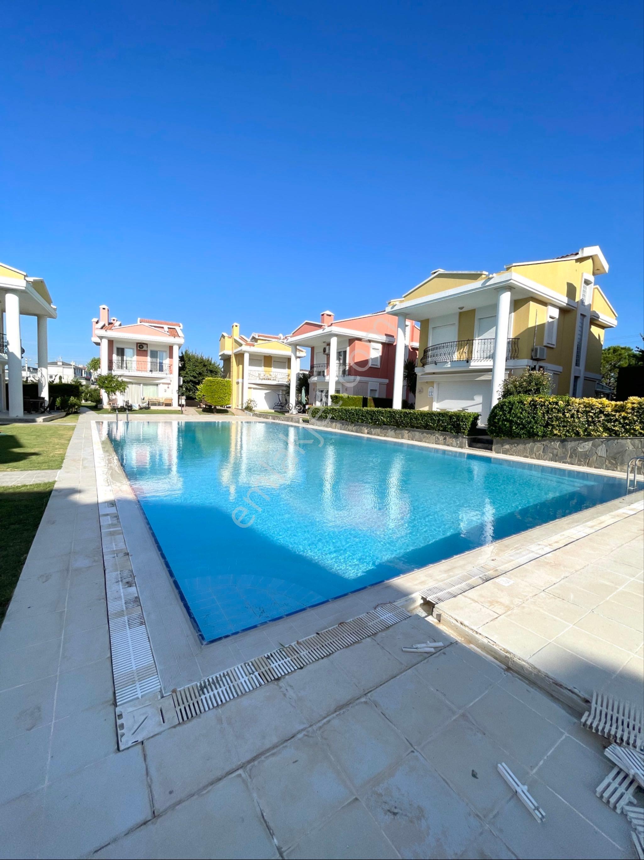 Şifne’de Havuzlu Sitede Deniz Manzaralı Ve Bahçeli 3+1 Eşyalı Müstakil Villa - Görsel 12