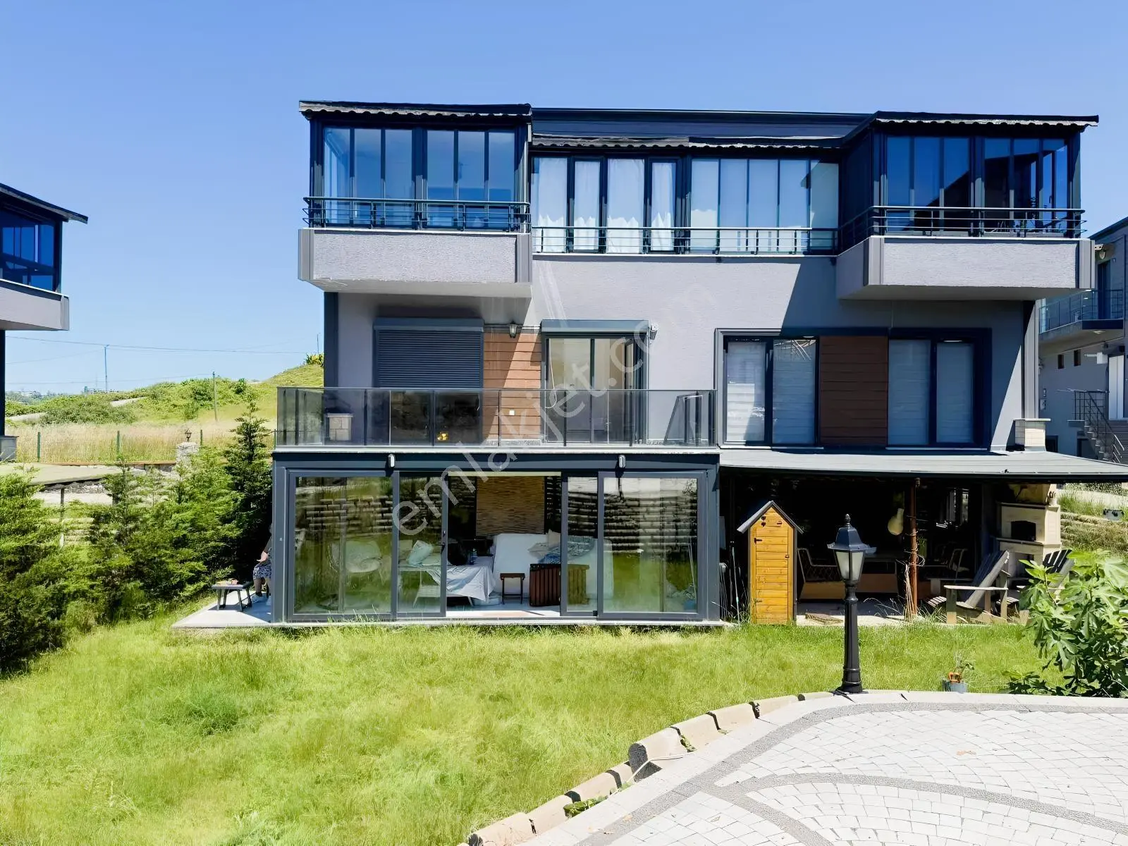 Remax Anka'dan Colorist Sitesinde Satılık 3+1 Bahçedubleks Daire