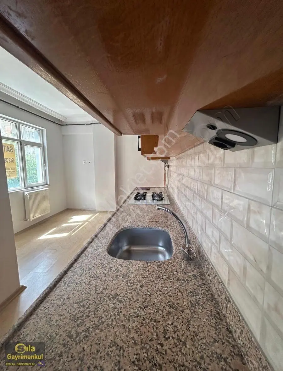 Sıla Gayrimenkulden Çarşı Merkezli Taşınmaya Hazır 2+1/2.ci Kat - Görsel 4