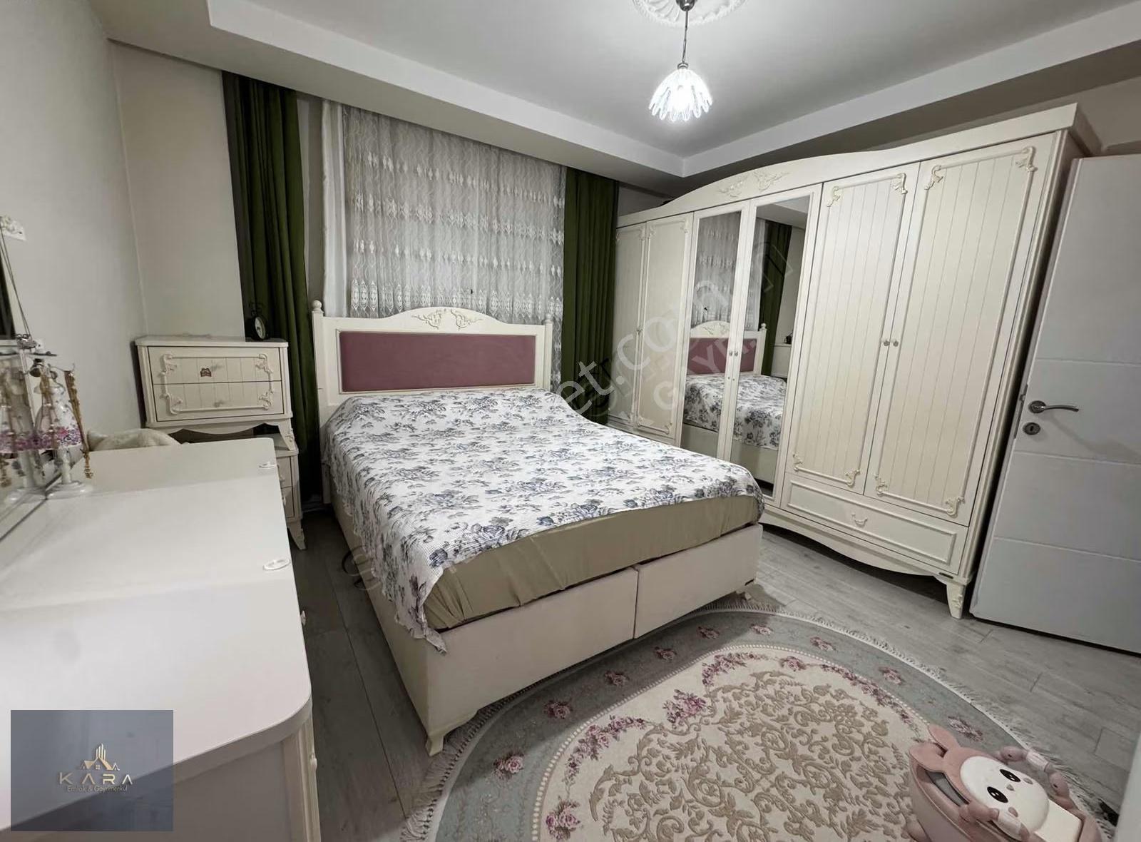 Belek Yoluna 100 Mt Mesafede Satılık 3+1 (kombi,cam Balkon) - Görsel 18