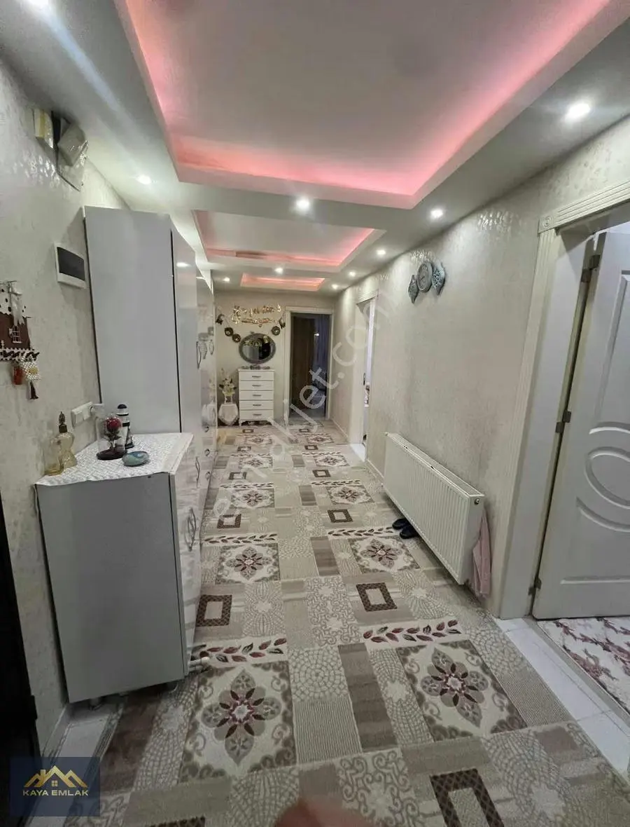 Güneş Mahallesi'nde Cadde Üzerinde Satılık 3+1 Daire