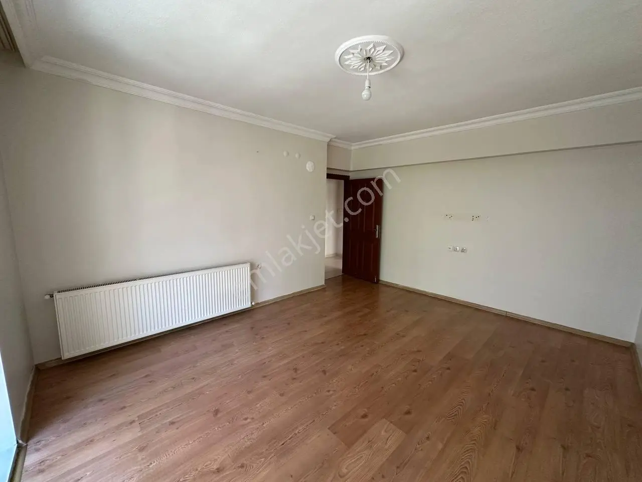 Plevne Mah. Yeni Binada, 75 M², 2+1, Yüksek Giriş, Kiralık Daire - Görsel 9