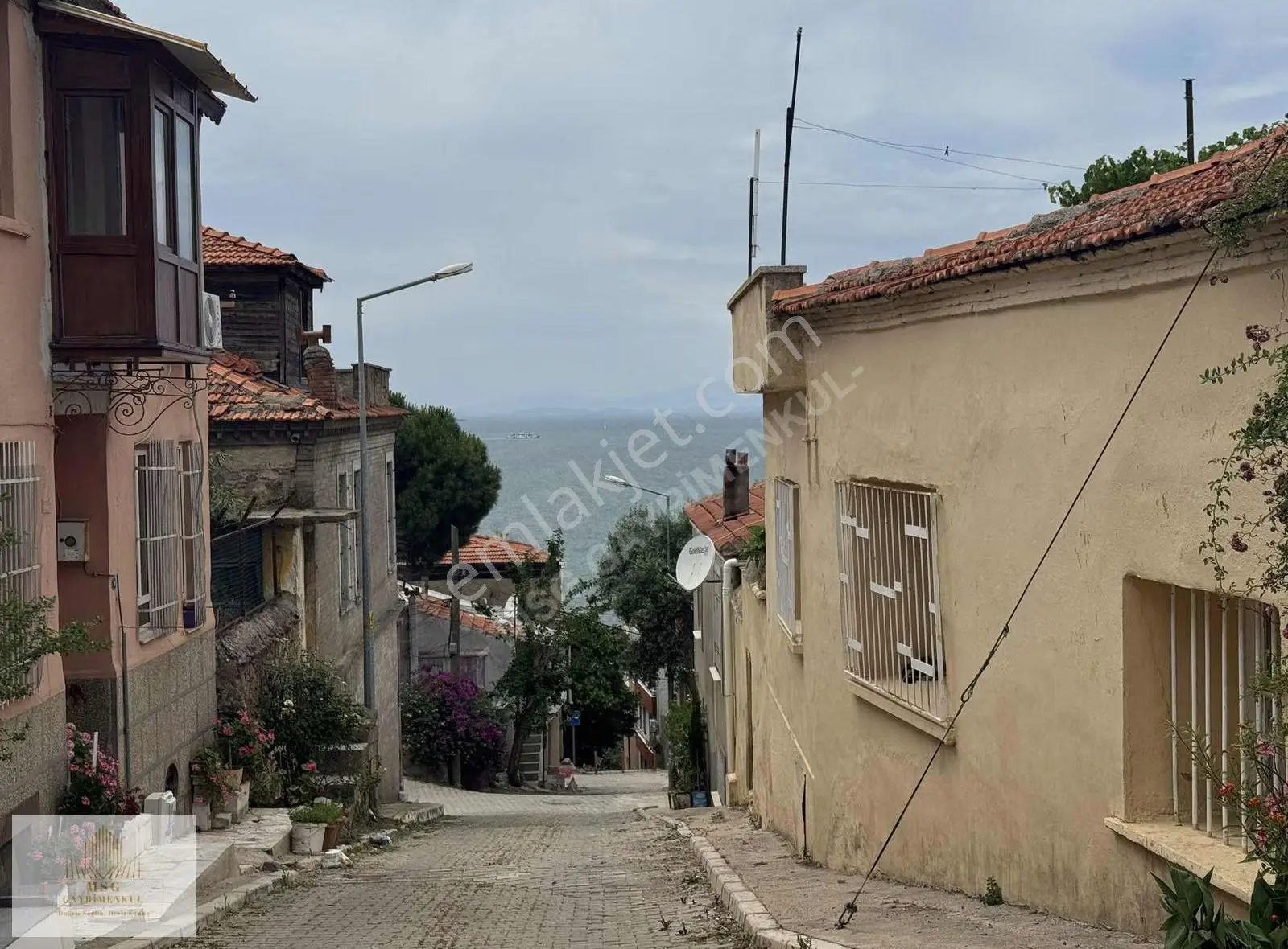 Msg'den Deniz Manzaralı Tarihi 5+1 Rustik Müstakil Taş Ev - Görsel 2