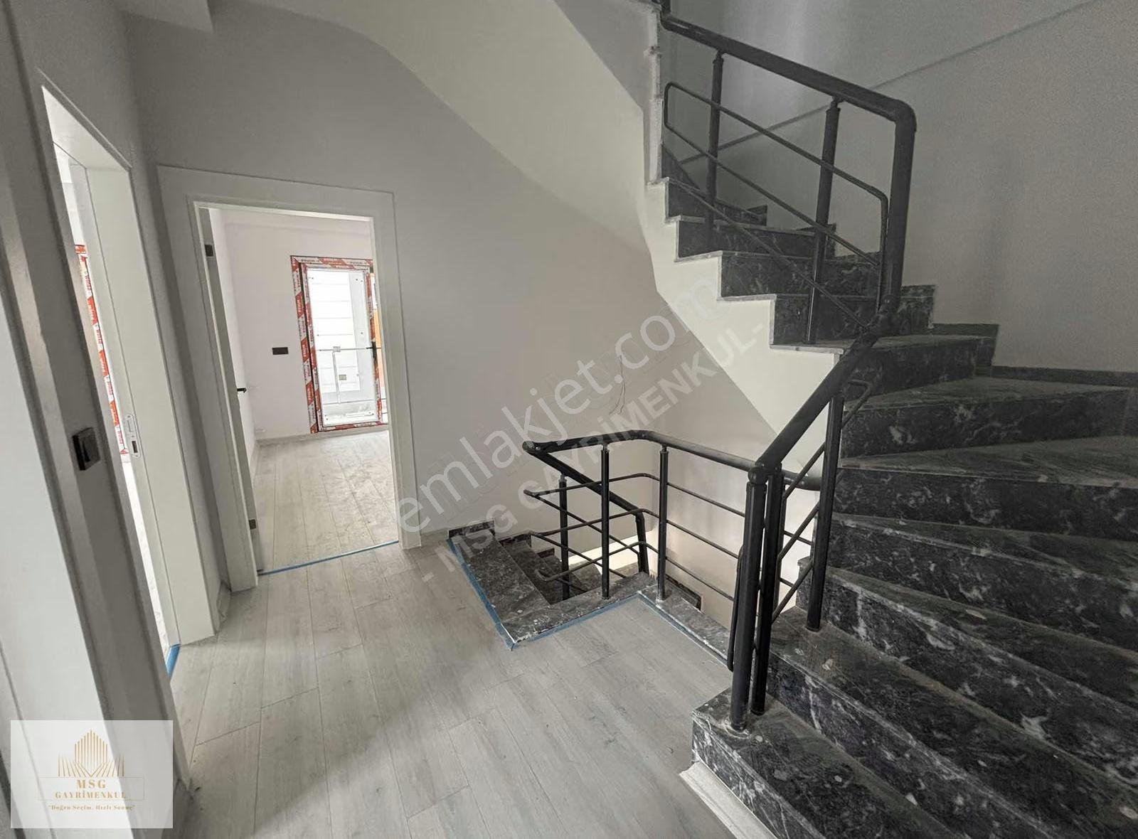 Msg'den Menemen Emiralem'de Satılık 5+1 Tripleks İkiz Villa - Görsel 19