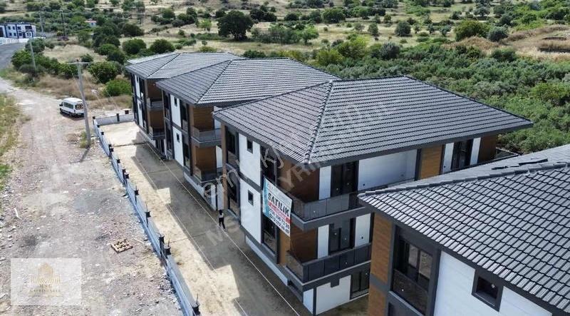 Msg'den Menemen Emiralem'de Satılık 5+1 Tripleks İkiz Villa