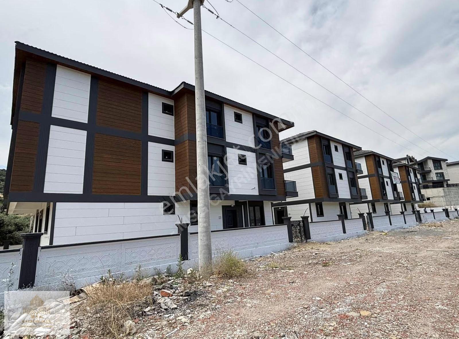 Msg'den Menemen Emiralem'de Satılık 5+1 Tripleks İkiz Villa - Görsel 42