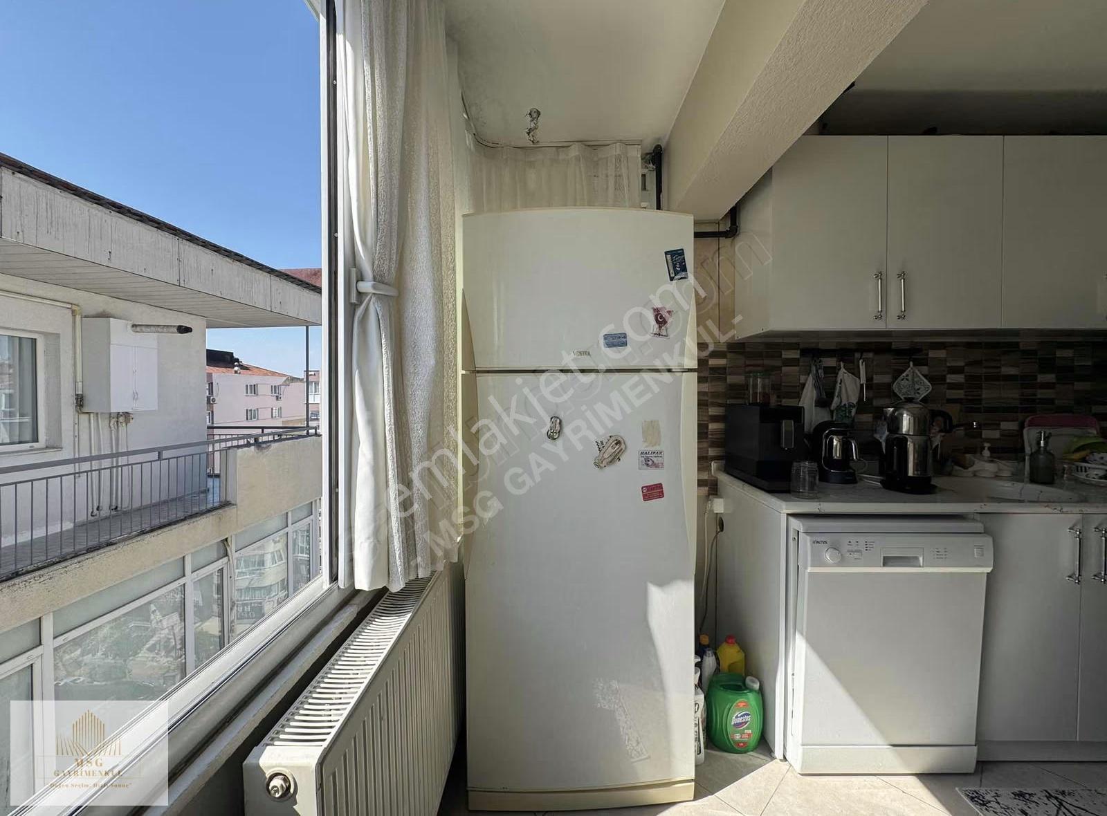 Msg'den İnönü Cadde Üzerinde Avm & Metro Çarprazı Otoparklı 3+1 - Görsel 36