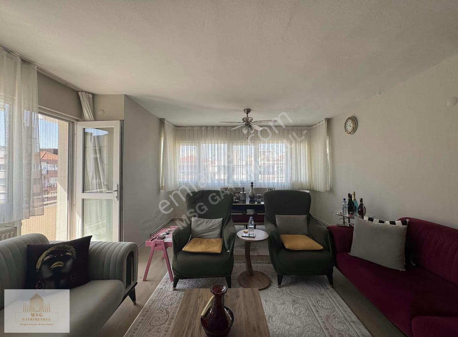 Msg'den İnönü Cadde Üzerinde Avm & Metro Çarprazı Otoparklı 3+1 - Görsel 6