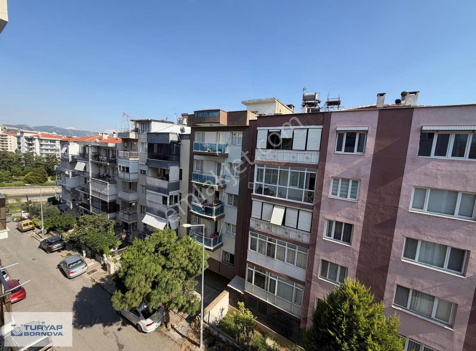 Bornova Erzene Mahallesi'nde Kiralık 2+1 Daire - Görsel 25