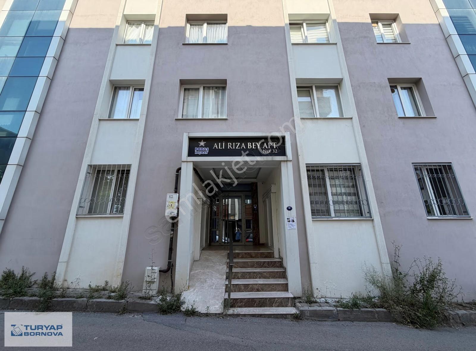 Bornova Erzene Mahallesi'nde Kiralık 2+1 Daire - Görsel 15