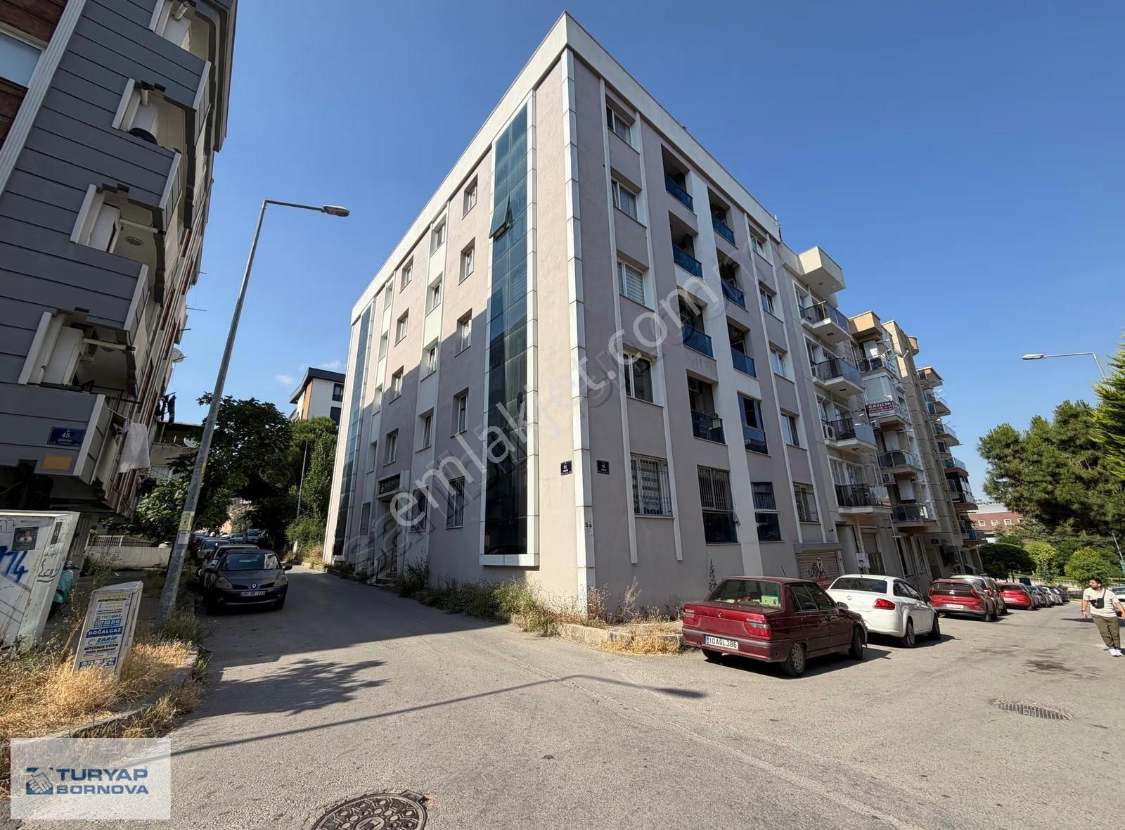 Bornova Erzene Mahallesi'nde Kiralık 2+1 Daire - Görsel 6