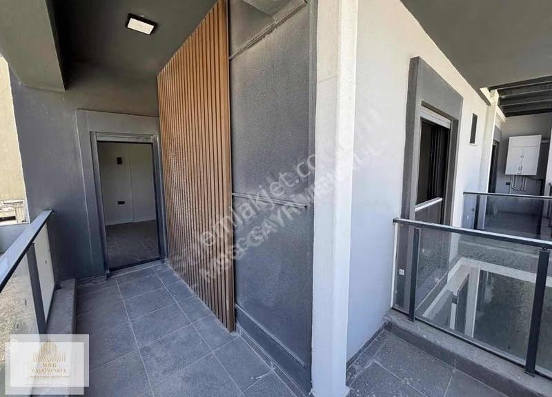 Msg'den Gaziemir'de Bahçeli Ve Teraslı Sıfır Lüks Tripleks Villa - Görsel 19