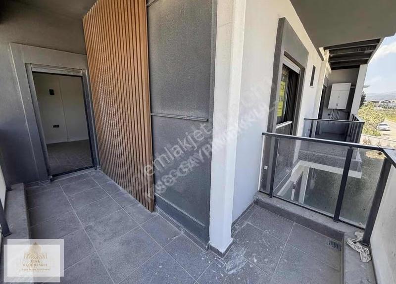 Msg'den Gaziemir'de Bahçeli Ve Teraslı Sıfır Lüks Tripleks Villa - Görsel 23