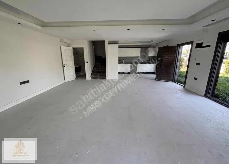 Msg'den Gaziemir'de Bahçeli Ve Teraslı Sıfır Lüks Tripleks Villa - Görsel 27