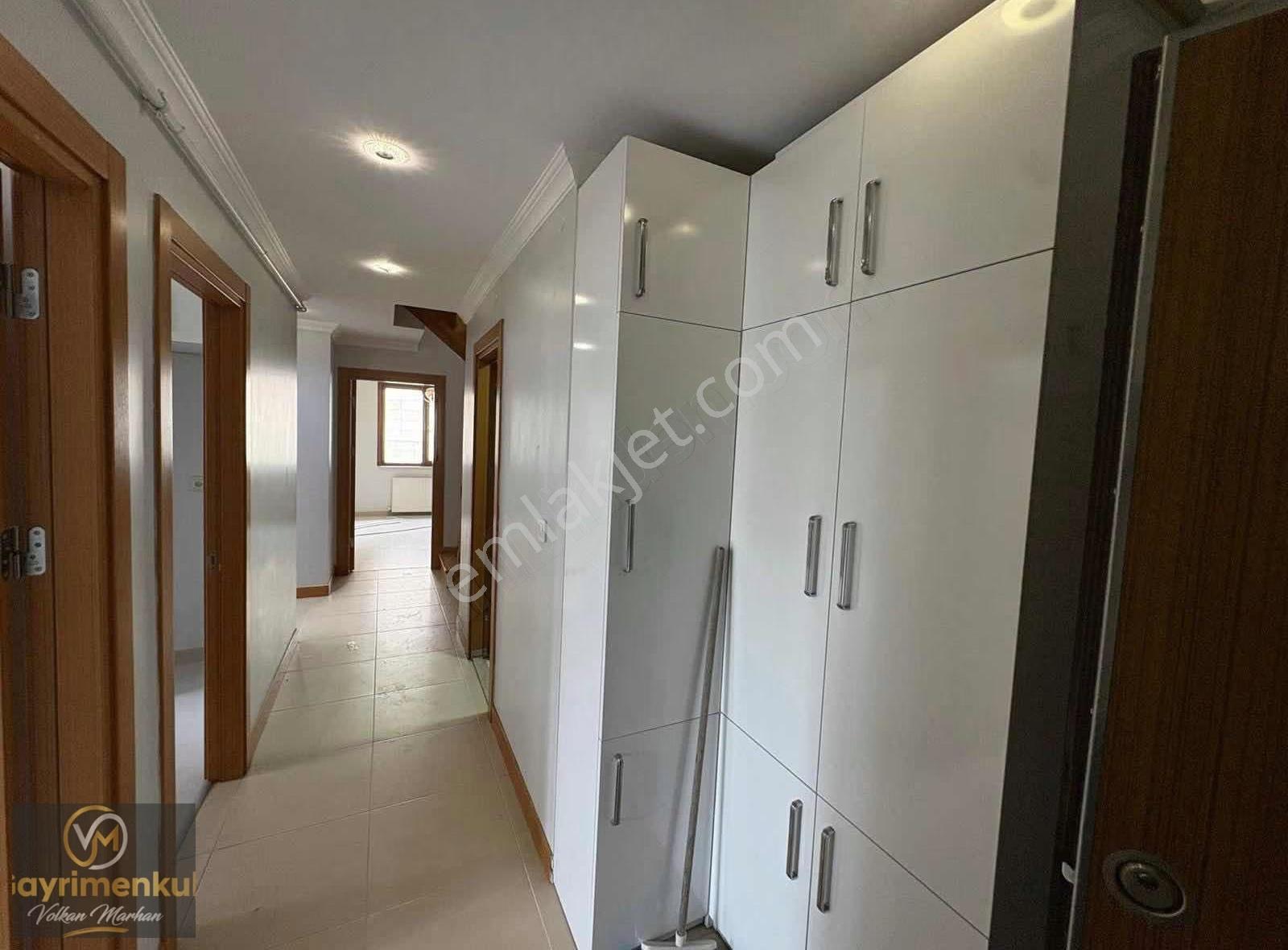 Harika Site İçinde Otoparklı Kiralık Dublex - Görsel 13