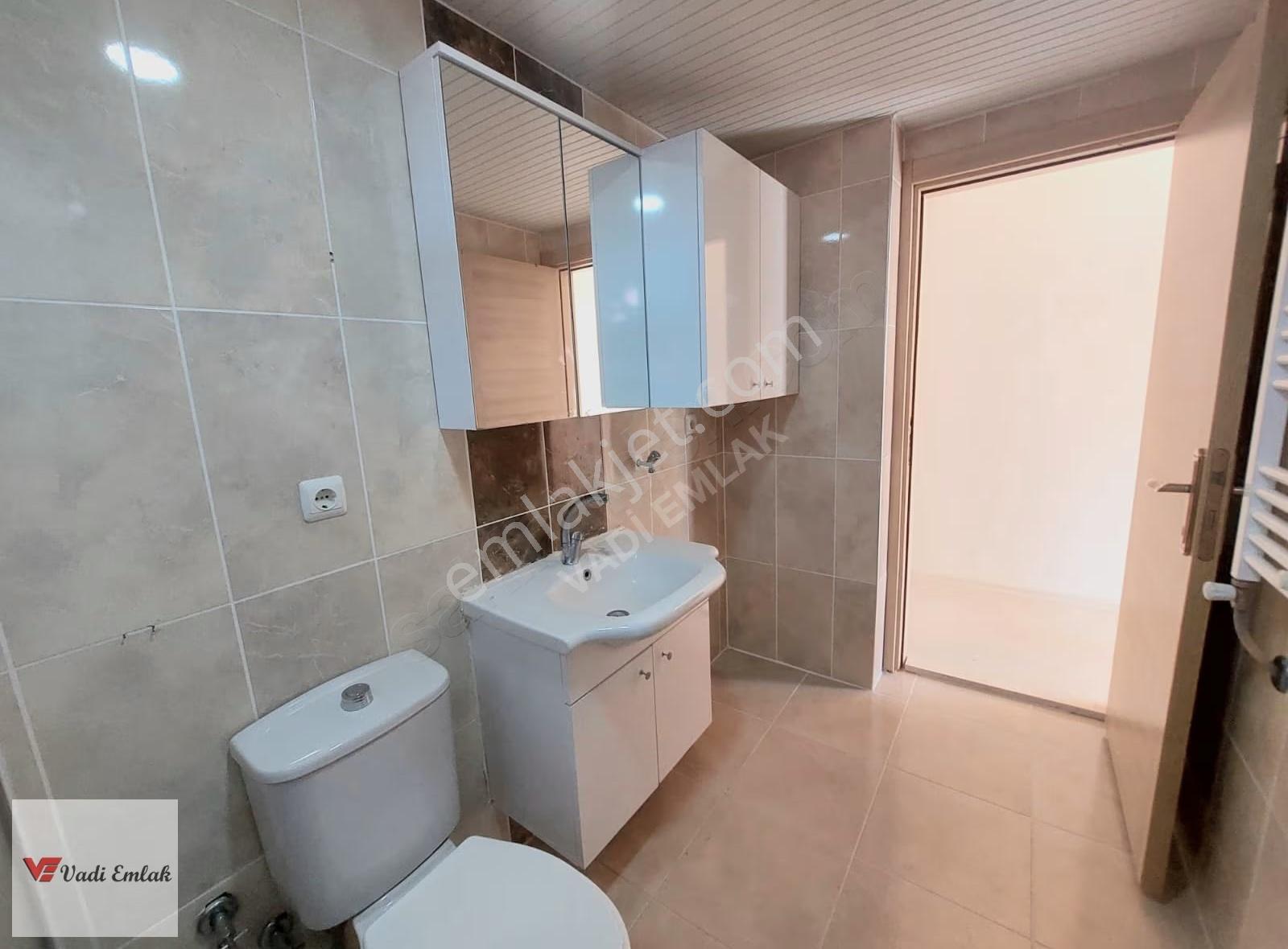 Geniş Ve Kullanışlı 3+1 Kiralık Bakımlı Daire | Vadi Emlak - Görsel 13