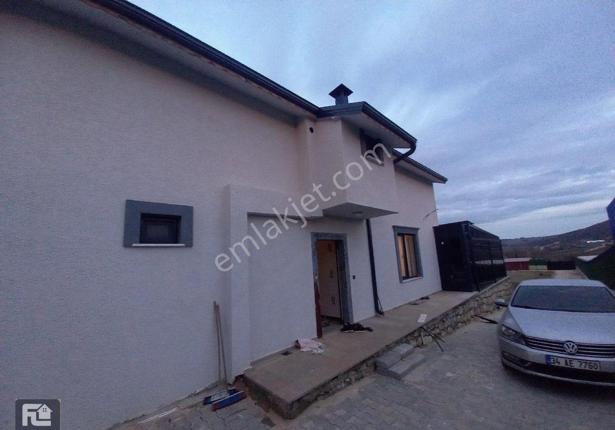F-l Emlaktan Kocaeli Karagöllü De Kapalı Havuzlu Lüks Villa - Görsel 4