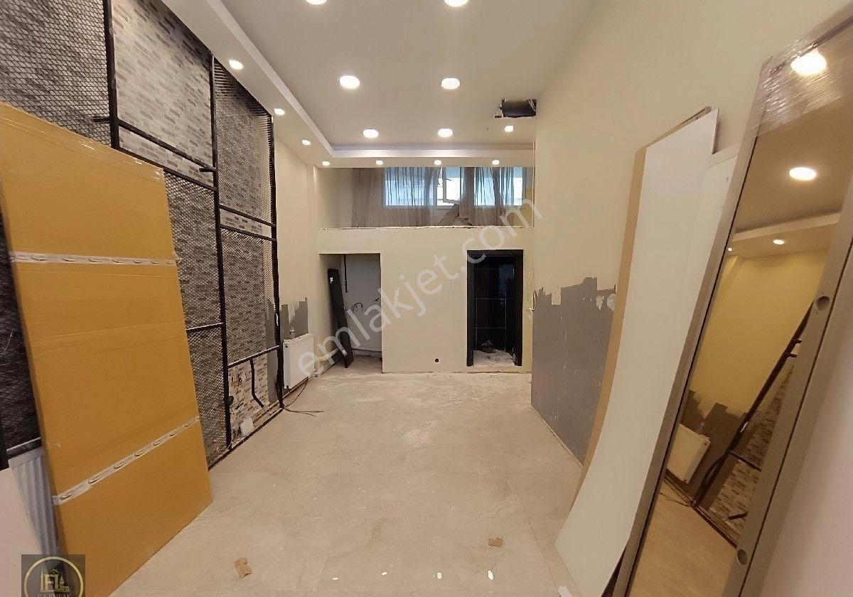 F-l Den Fetihte Yüksek Tavanlı Caddeye 20m Cepheli 360 M2 Yeni Binada Mağaza - Görsel 8