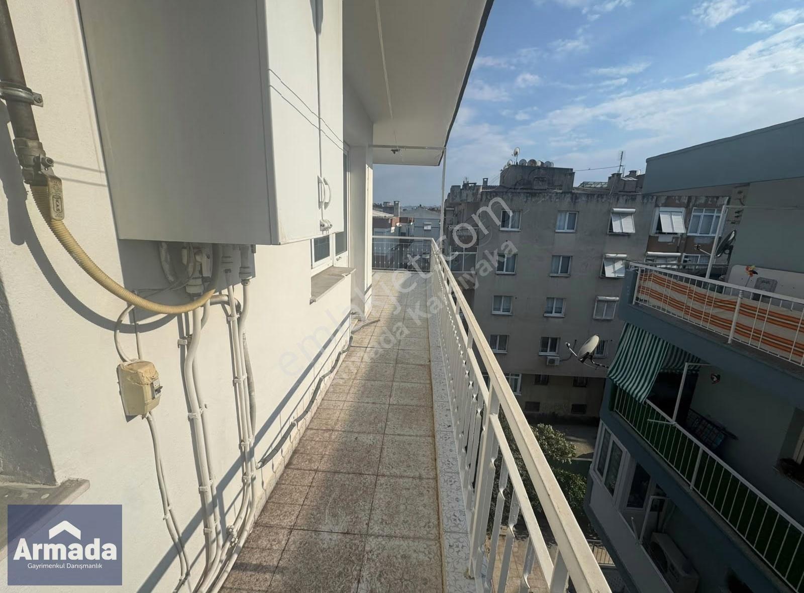 Karşıyaka Cevdet Bilsay Caddesinde Fırsat Kiralık 3+1 Daire - Görsel 21