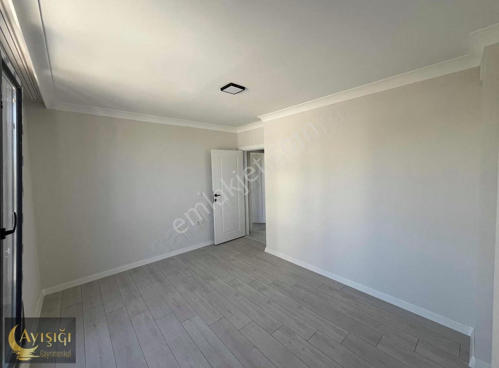 Çayırova Emek Mah. Fikri Altıokka Cad. Sıfır 3+1 Kiralık Daire - Görsel 5