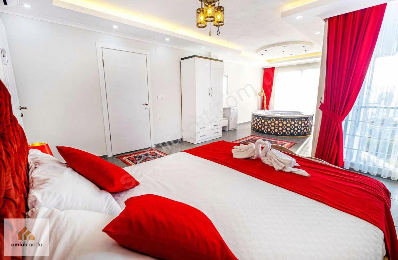 Karaçulha Aylık Ödemeli Deniz Manzaralı Kiralık Süperlüx Villa - Görsel 10