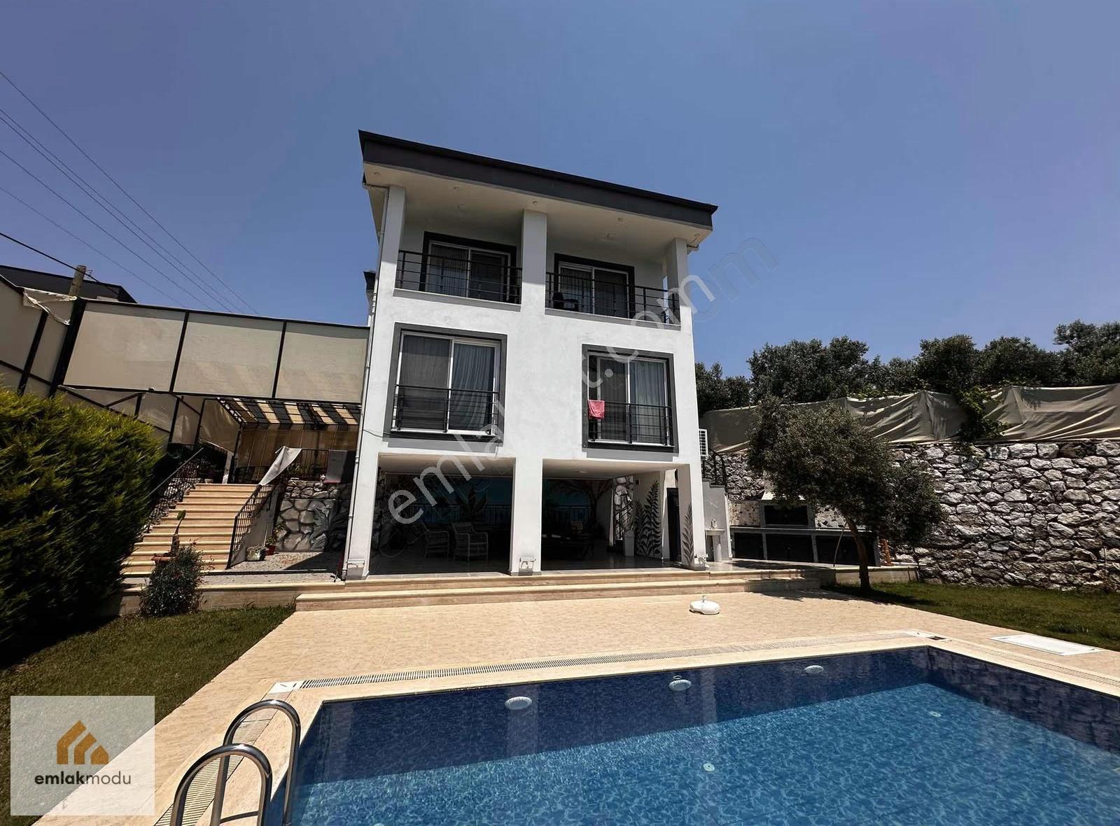 Karaçulha Aylık Ödemeli Deniz Manzaralı Kiralık Süperlüx Villa - Görsel 26